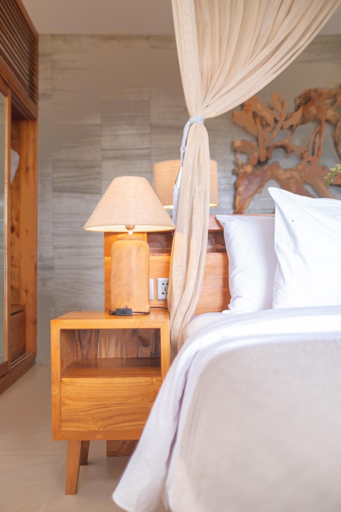 Villa Kaliente Toyapakeh Экстерьер фото