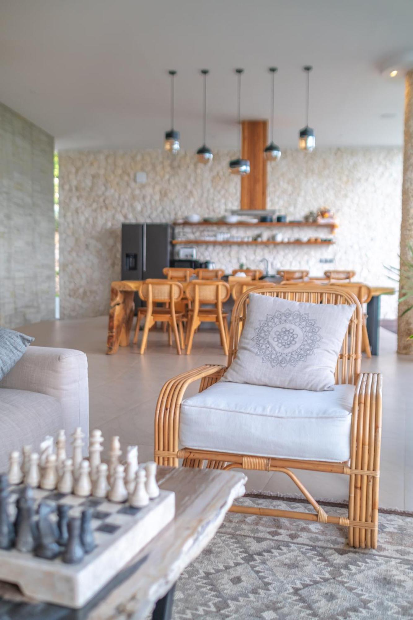 Villa Kaliente Toyapakeh Экстерьер фото