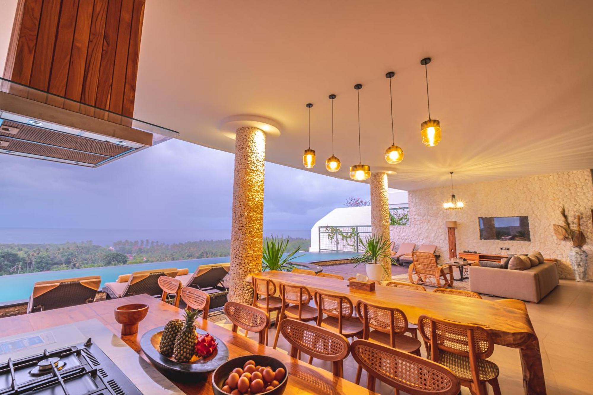 Villa Kaliente Toyapakeh Экстерьер фото