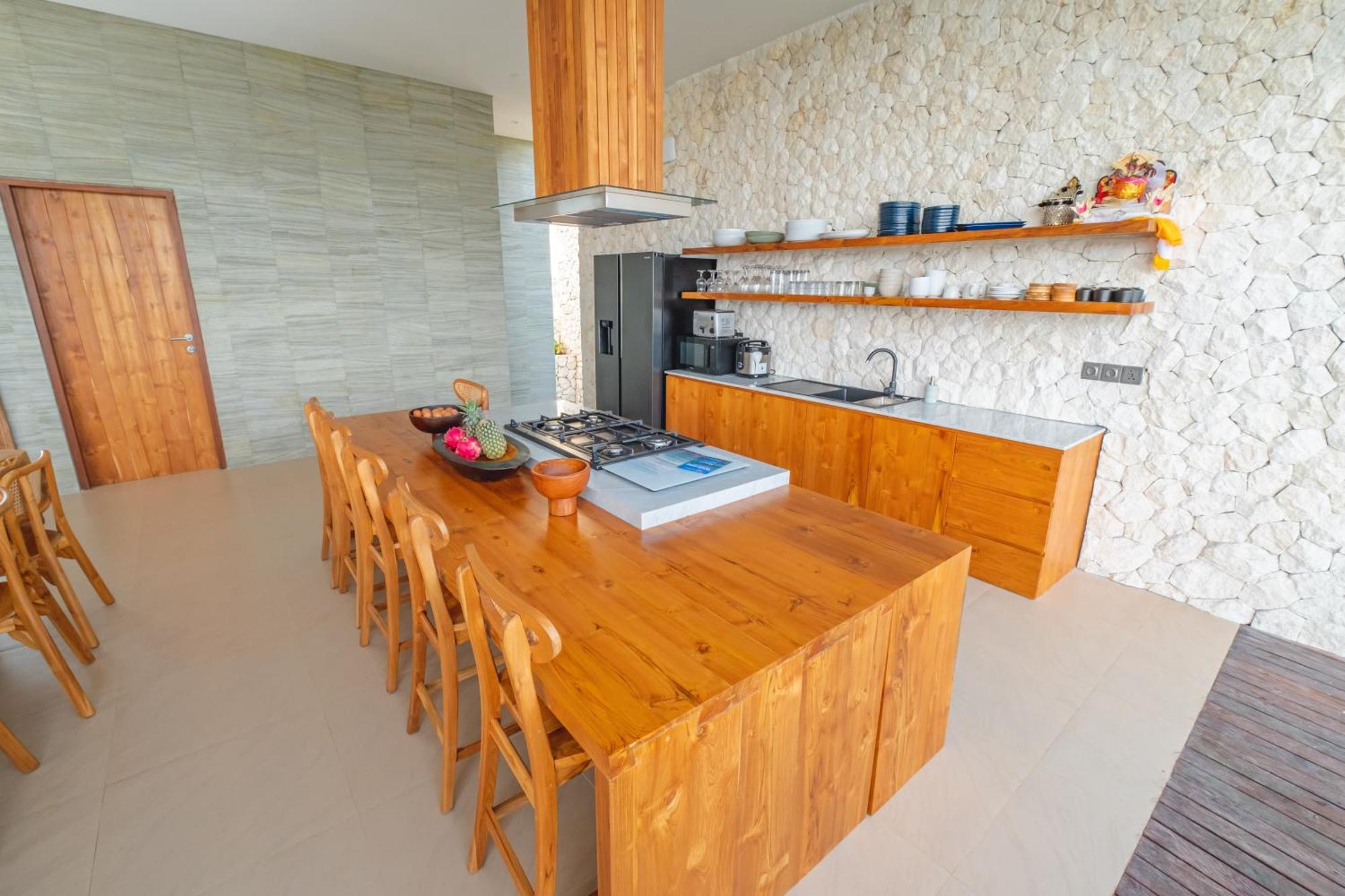 Villa Kaliente Toyapakeh Экстерьер фото